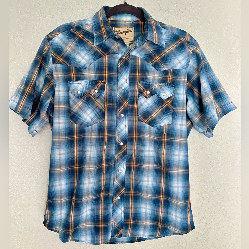 Wrangler Men's Blue Plaid Button Down Shirt with Pearl Snaps